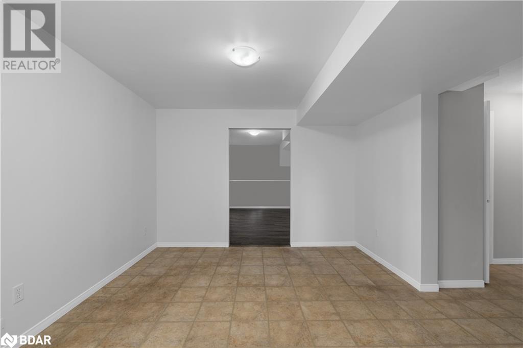 10 SELKIRK Crescent