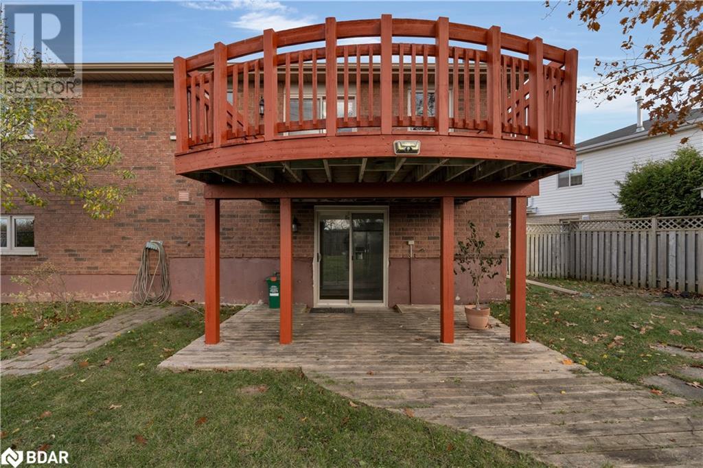 10 SELKIRK Crescent