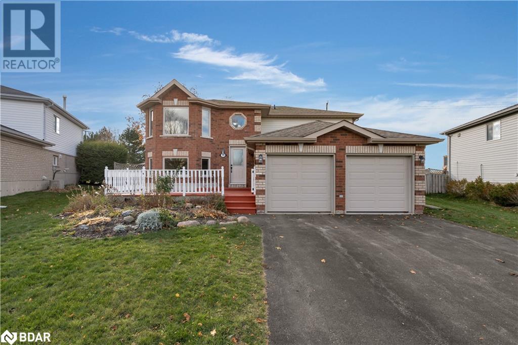 10 SELKIRK Crescent