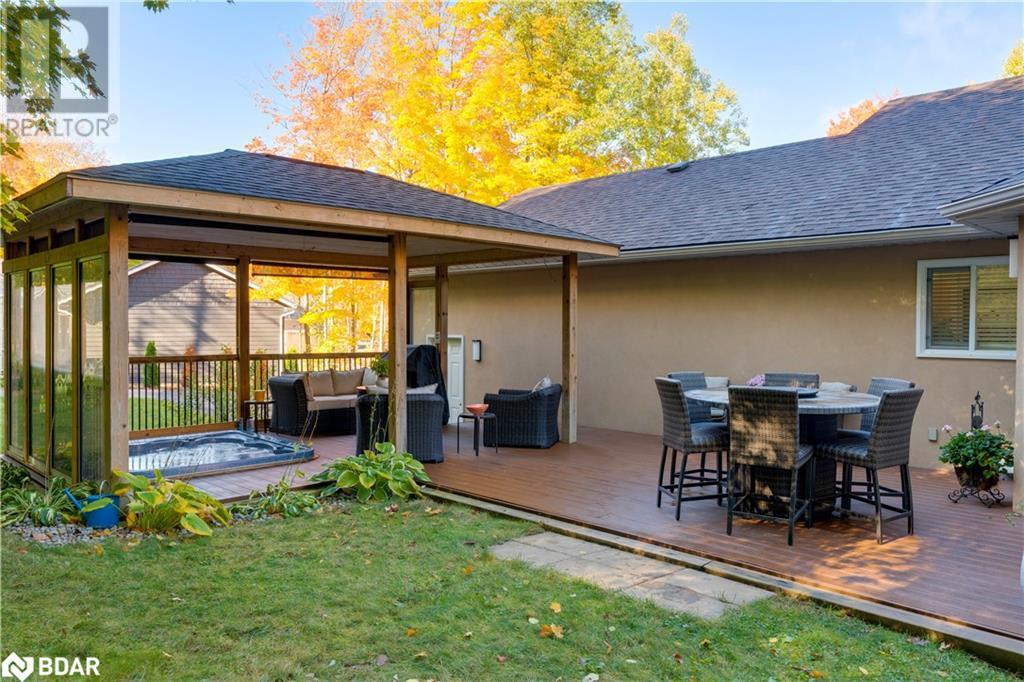 100 ARLYNN Crescent