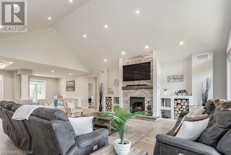 306 EAST RIVER Road