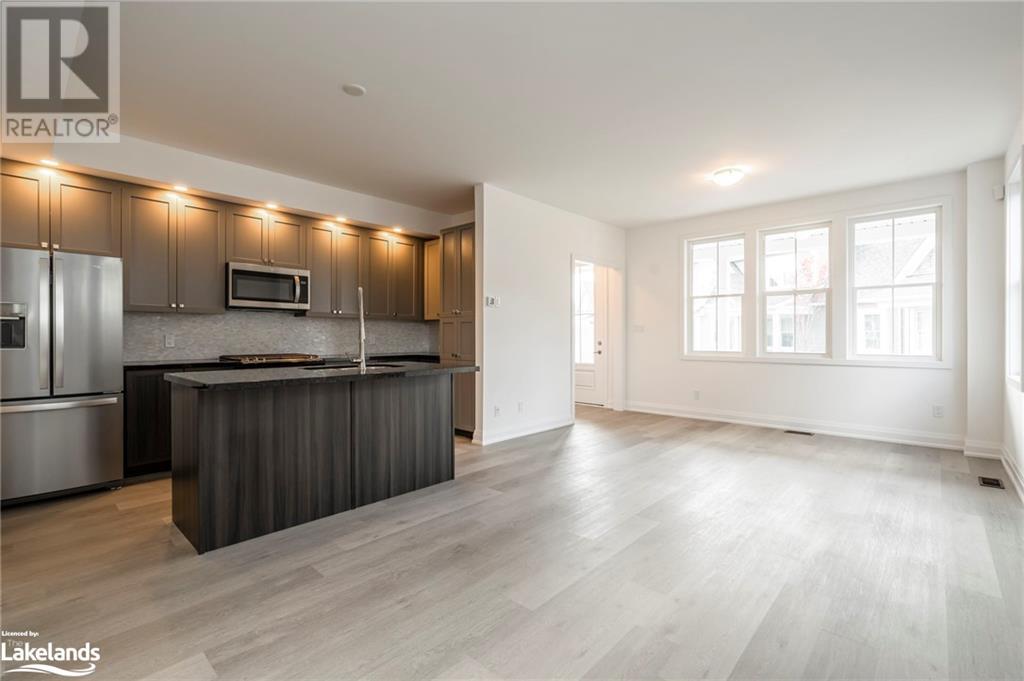 24 DANIELLE Crescent
