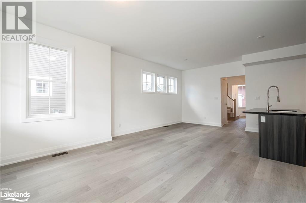 24 DANIELLE Crescent