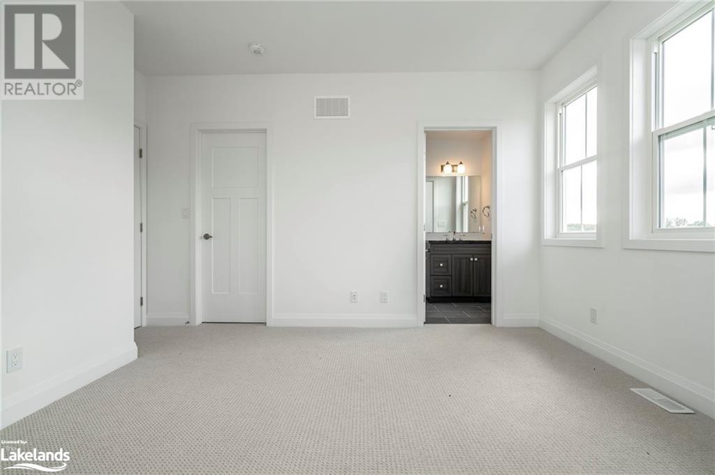 24 DANIELLE Crescent