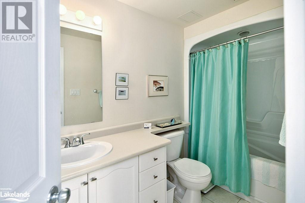 10 BAY Street E Unit# 208