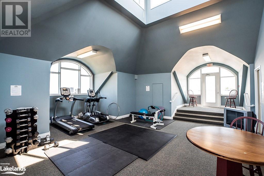 10 BAY Street E Unit# 208