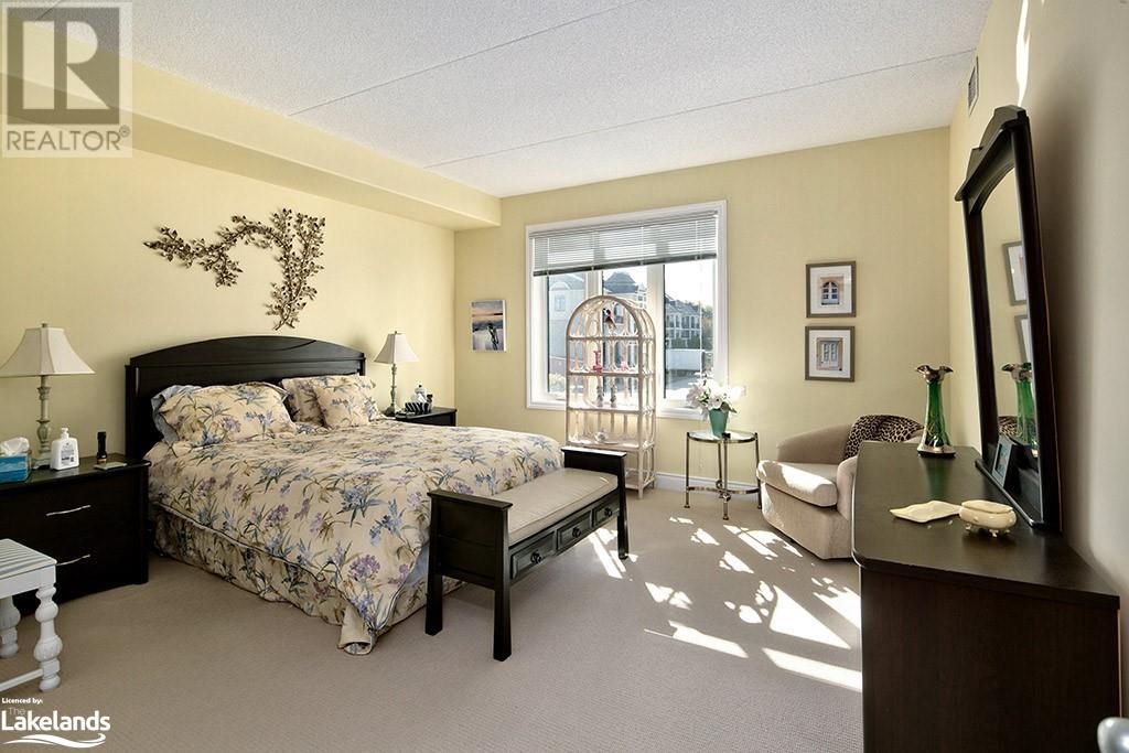 10 BAY Street E Unit# 208