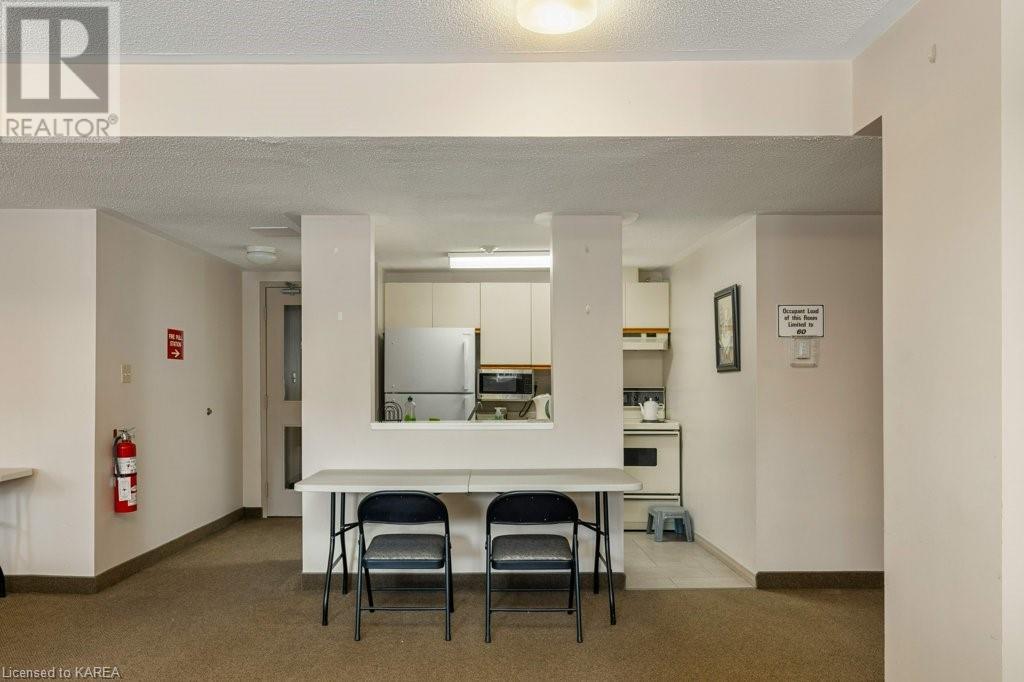 675 DAVIS Drive Unit# 501