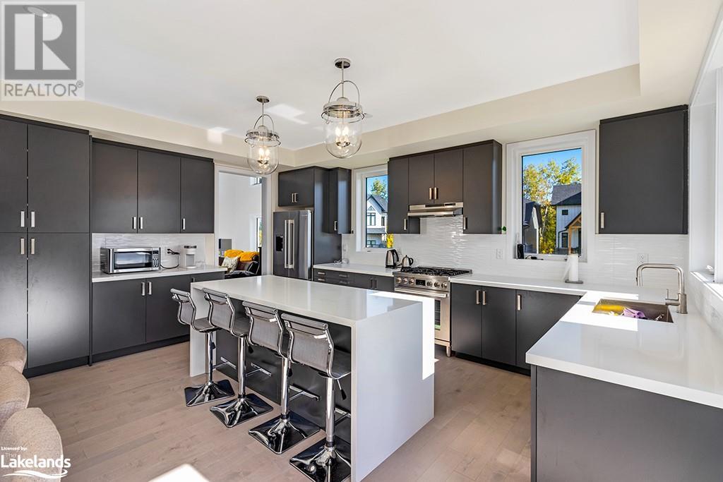 157 SPRINGSIDE Crescent