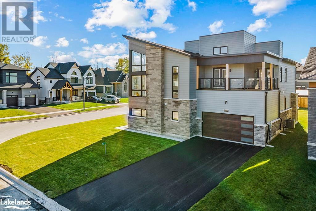 157 SPRINGSIDE Crescent