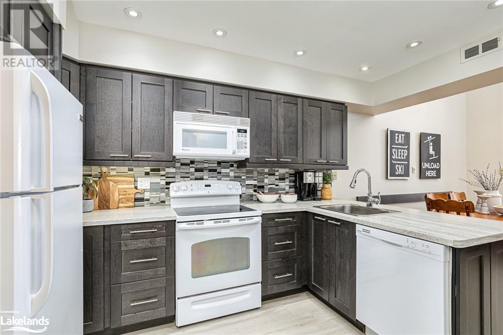 796404 19 GREY Road Unit# 202