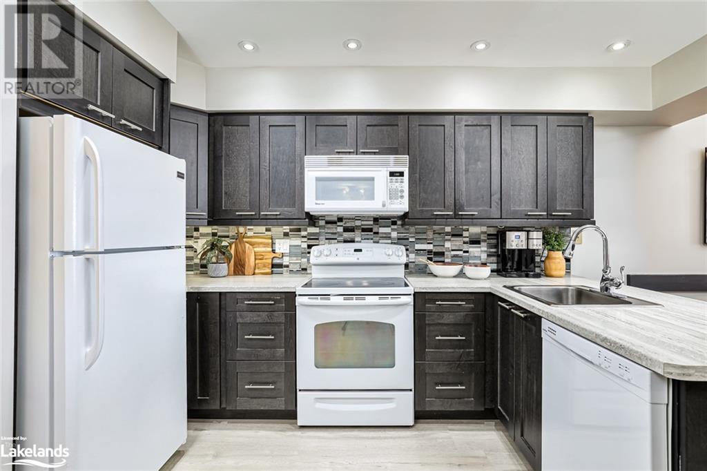796404 19 GREY Road Unit# 202