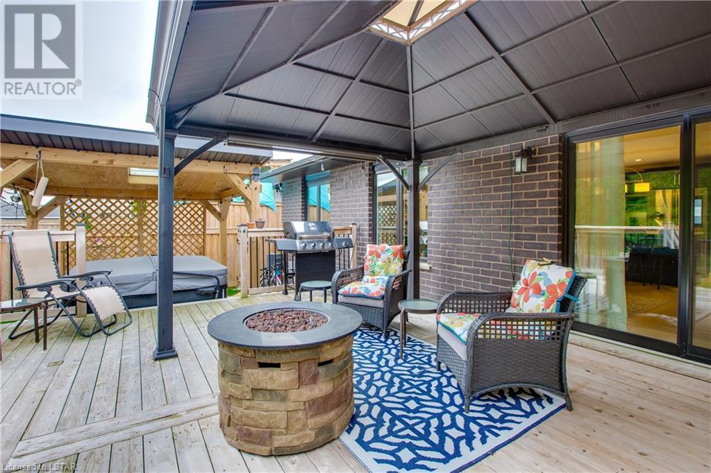 25 BENJAMIN Parkway