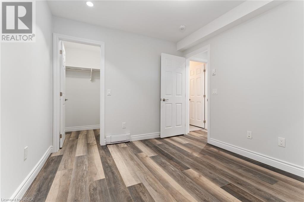 19 GRAND RIVER Street N Unit# 202
