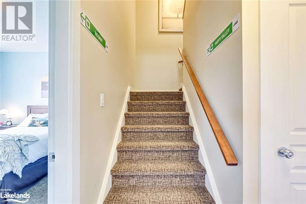 125 FAIRWAY Court Unit# 221