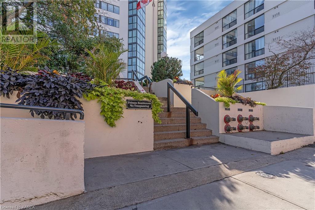 185 ONTARIO Street Unit# 301