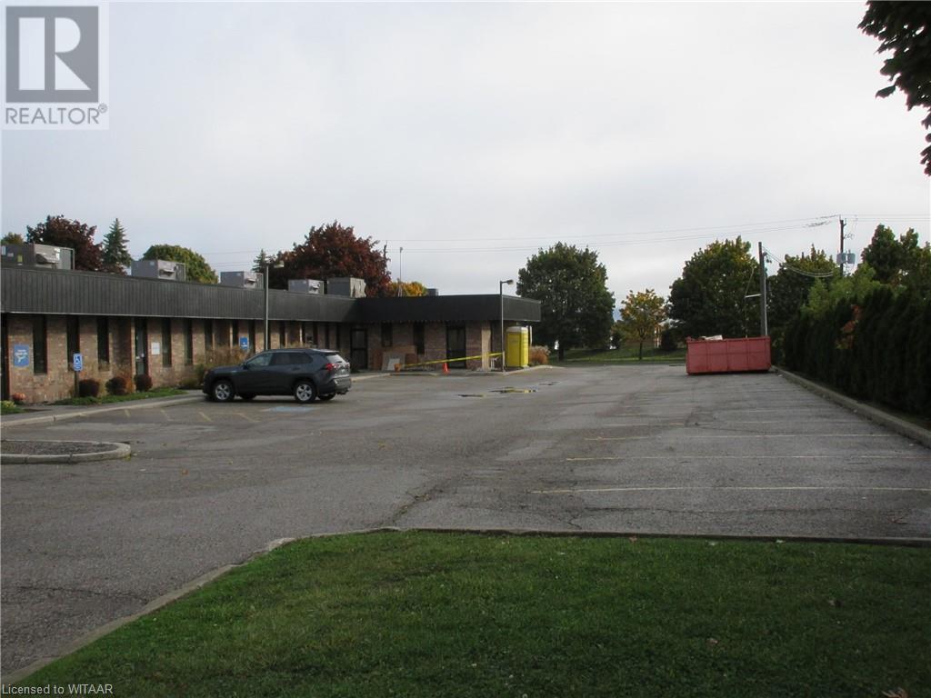 65 SPRINGBANK Avenue Unit# 3