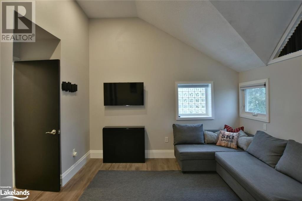 796404 19 GREY Road Unit# 204