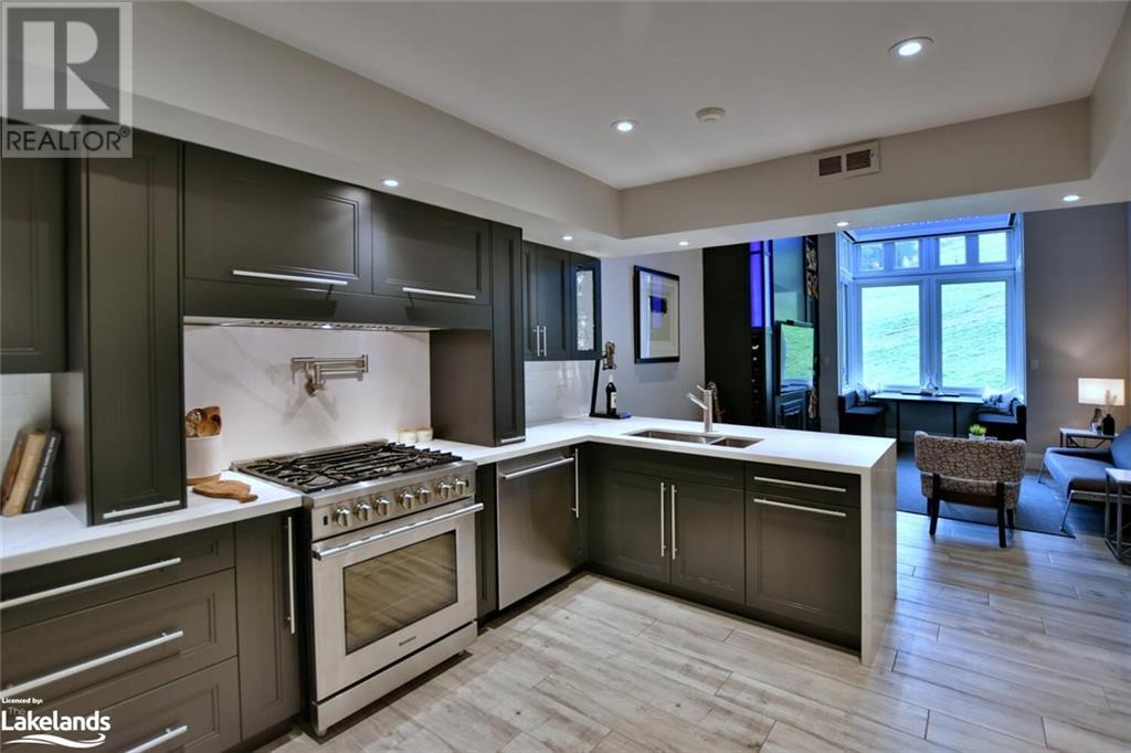 796404 19 GREY Road Unit# 204