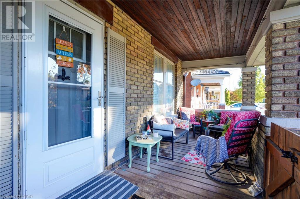 1106 TRAFALGAR Street