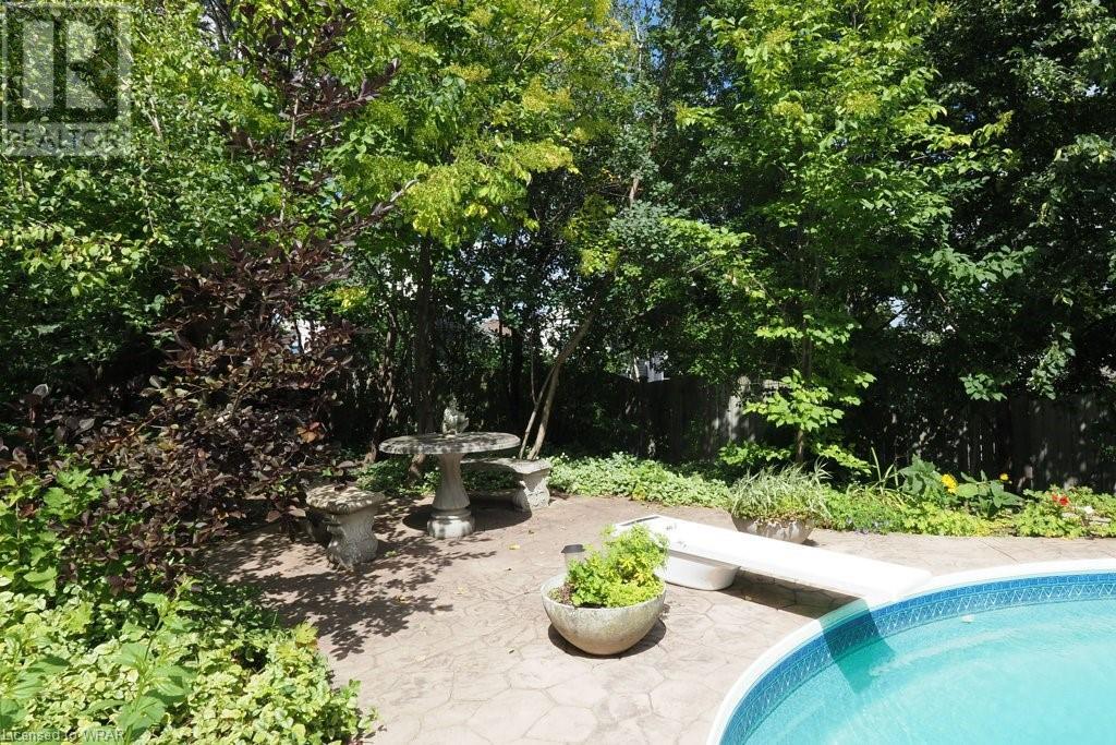 34 WINDFLOWER Drive