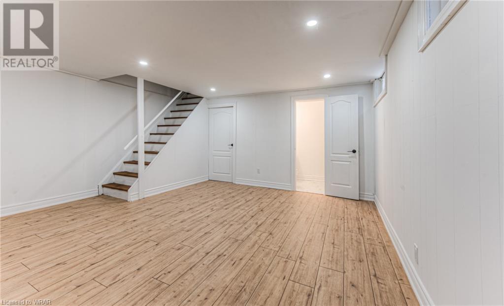 100 LILLIAN Drive Unit# B