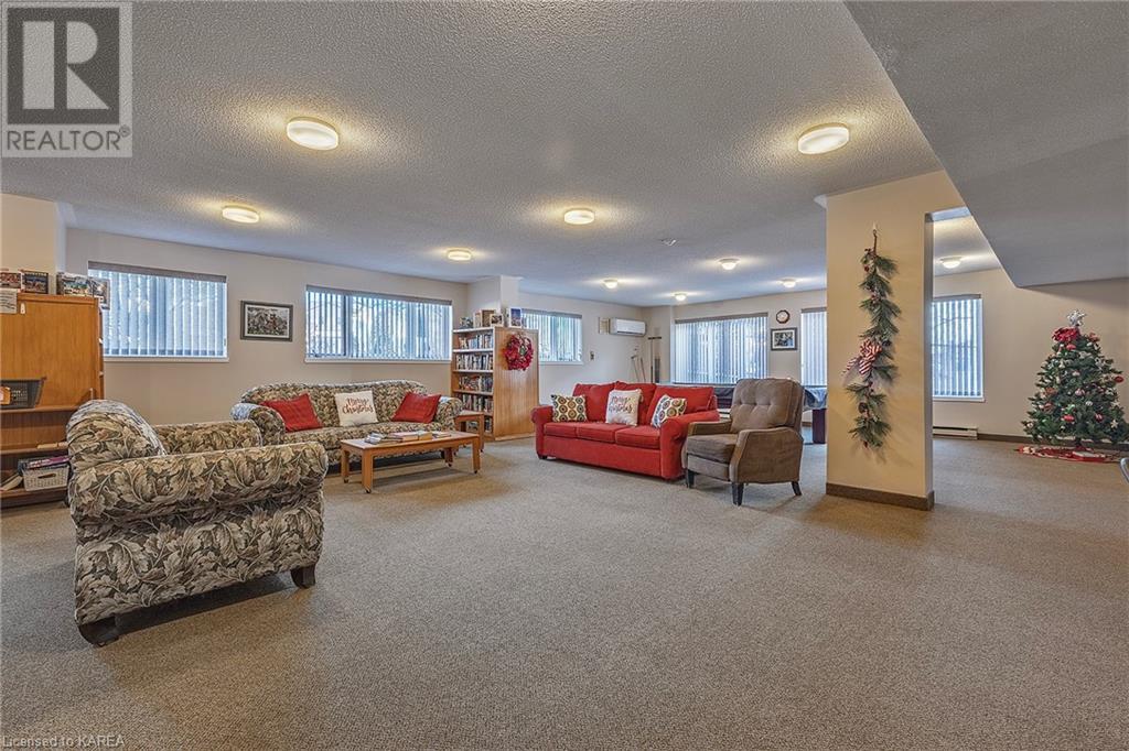 675 DAVIS Drive Unit# 613