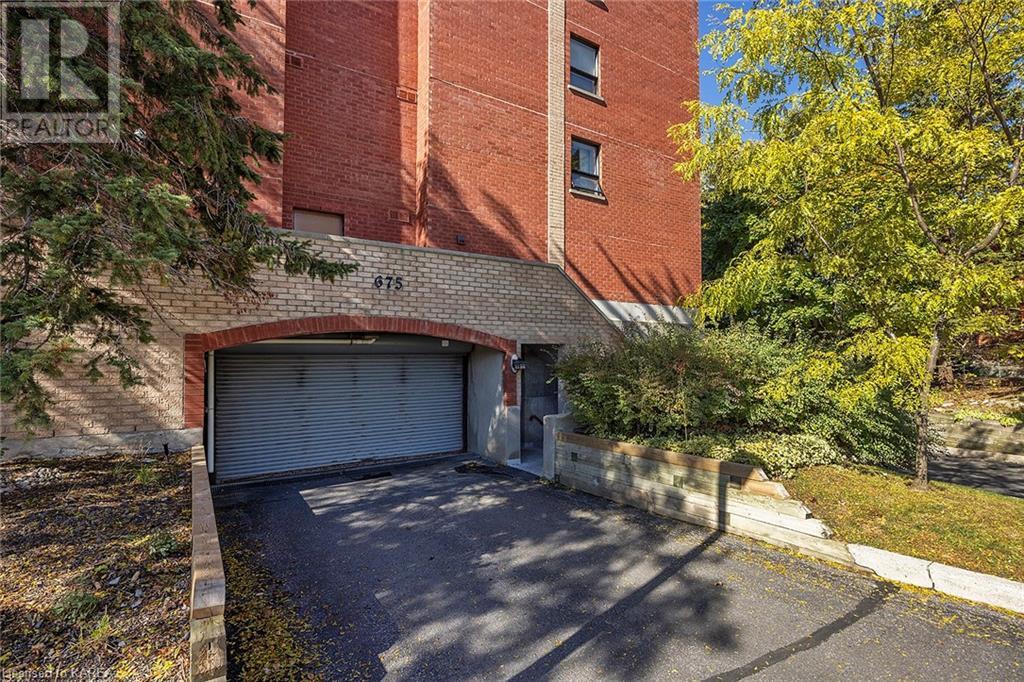 675 DAVIS Drive Unit# 613