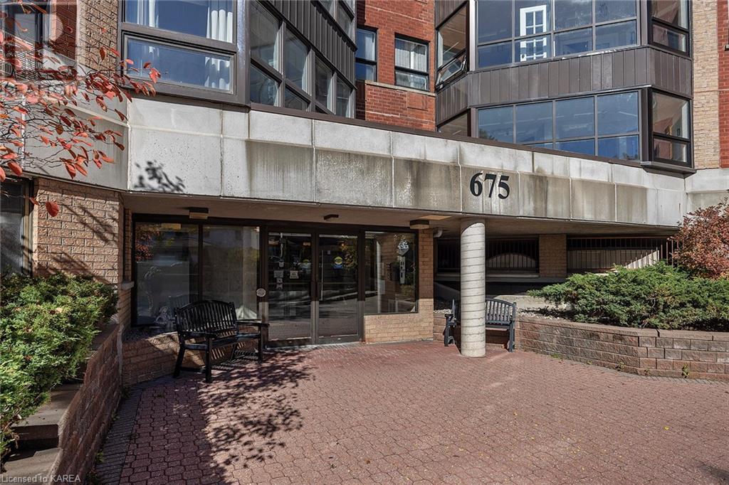 675 DAVIS Drive Unit# 613