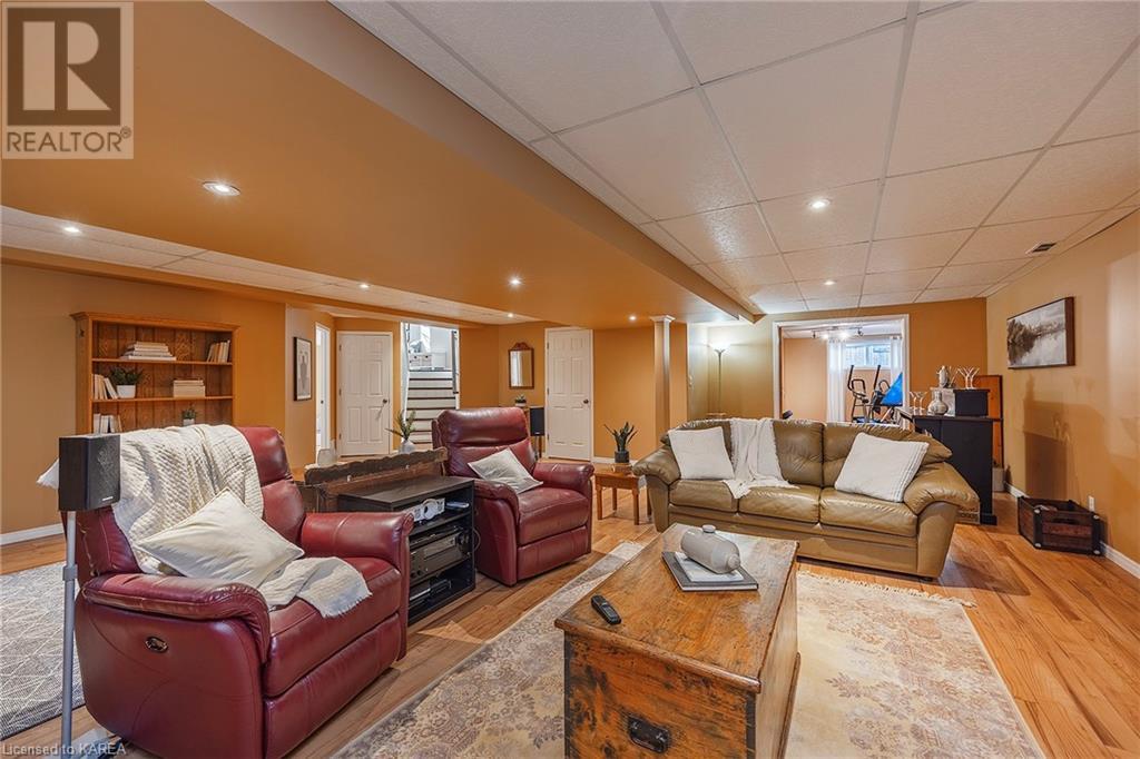 264 HONEYWOOD Avenue