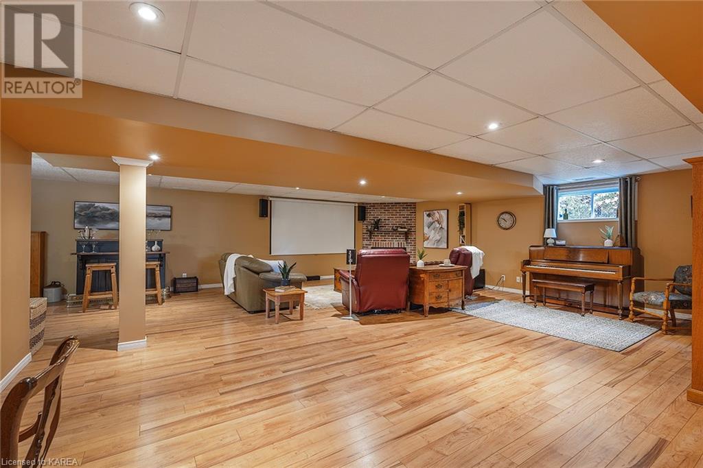 264 HONEYWOOD Avenue