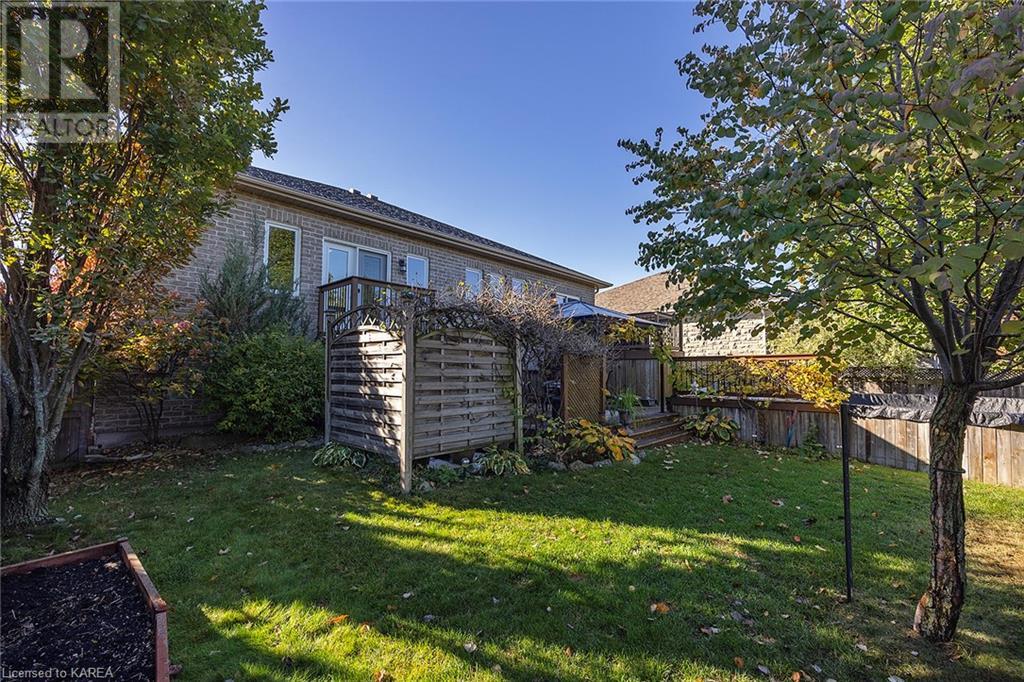 264 HONEYWOOD Avenue