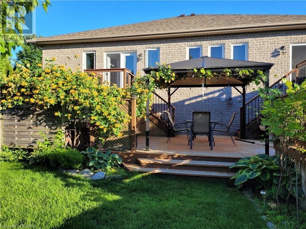 264 HONEYWOOD Avenue