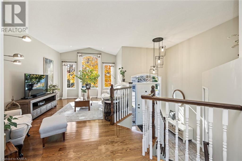 264 HONEYWOOD Avenue