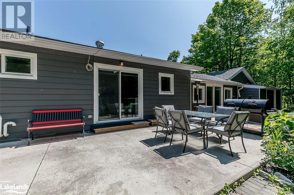 2440 CHAMPLAIN Road