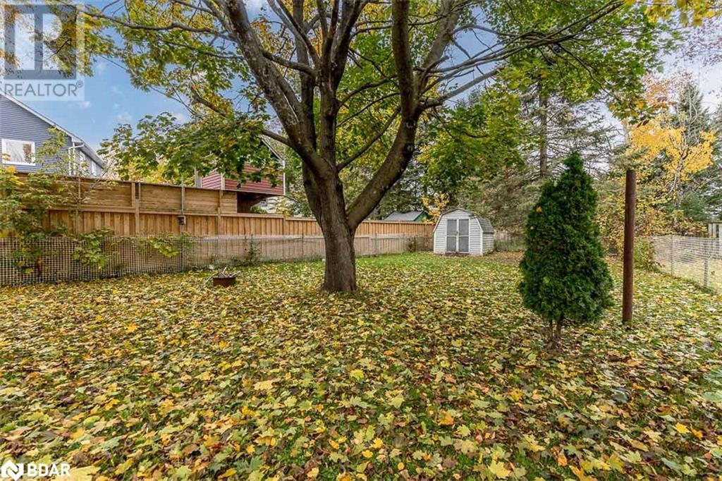 62 HOOVER Crescent