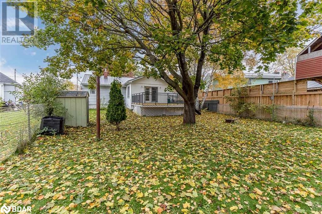 62 HOOVER Crescent