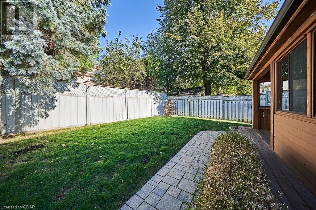 120 BASSETT Boulevard