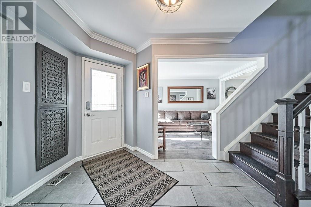 120 BASSETT Boulevard