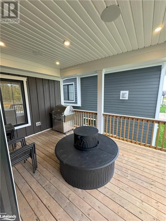 104 BLACK WILLOW Crescent