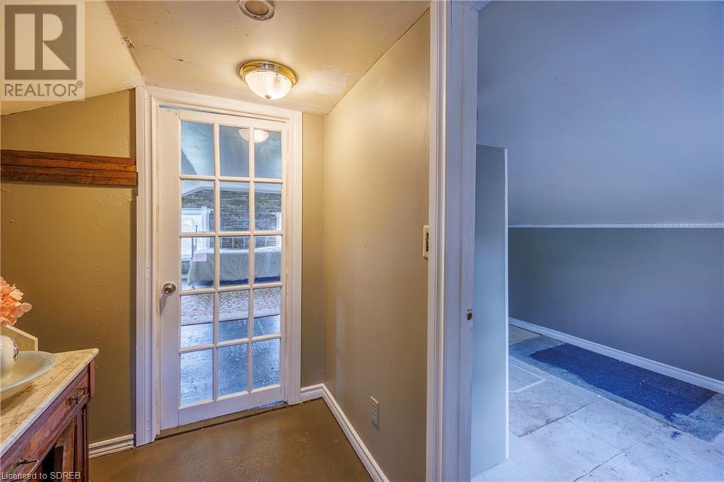 118 WEST QUARTERLINE RD Line