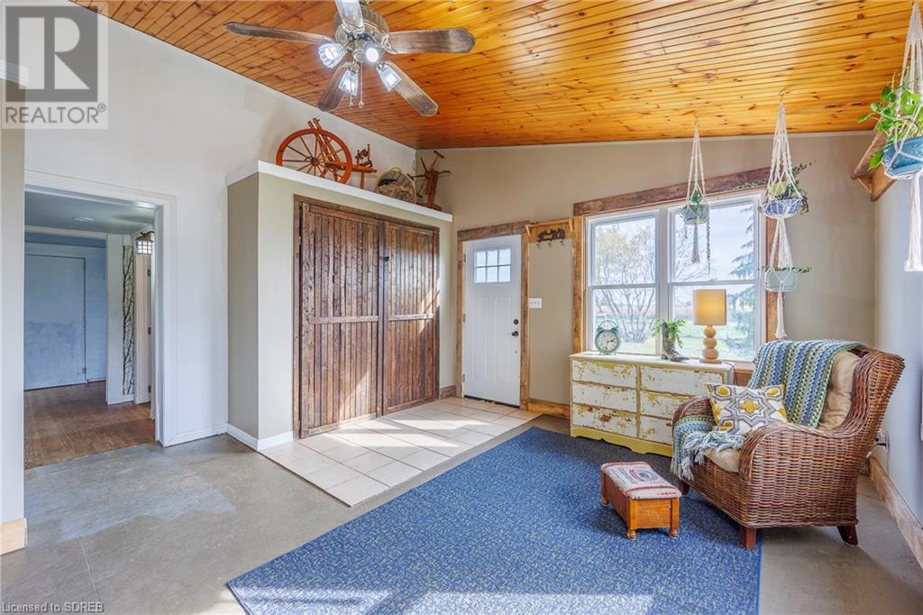 118 WEST QUARTERLINE RD Line