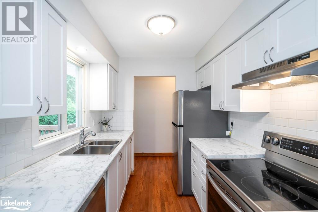 1146 HARBOURVIEW Drive
