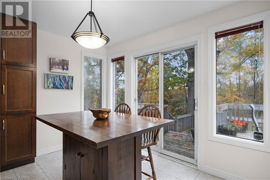 12 OAKWOOD Crescent