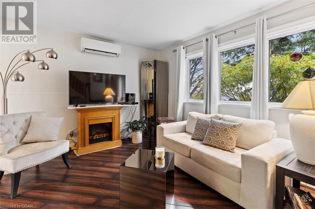 297 WELLINGTON RD 7