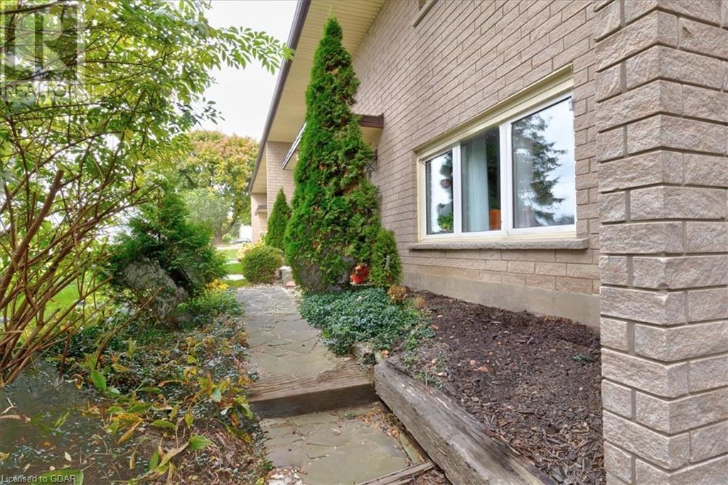 297 WELLINGTON RD 7