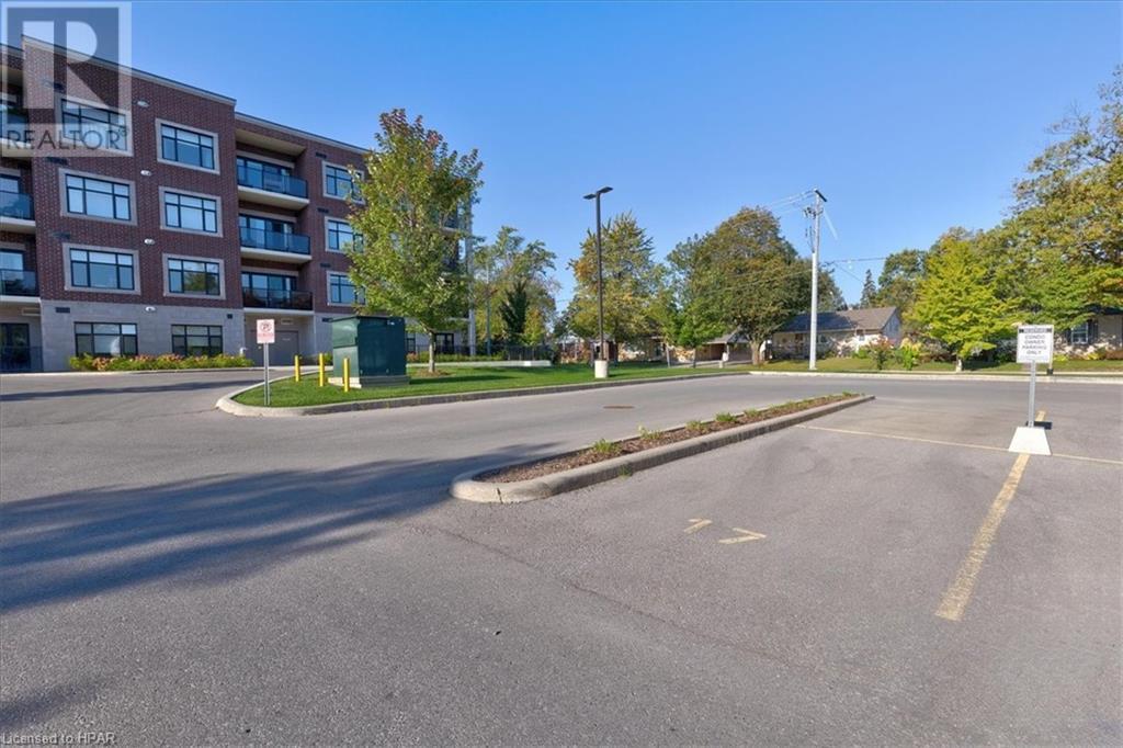 235 JOHN Street N Unit# 312