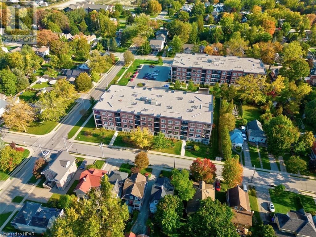 235 JOHN Street N Unit# 312