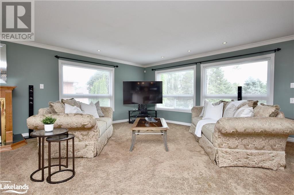 60 CHERRY SANDS Crescent