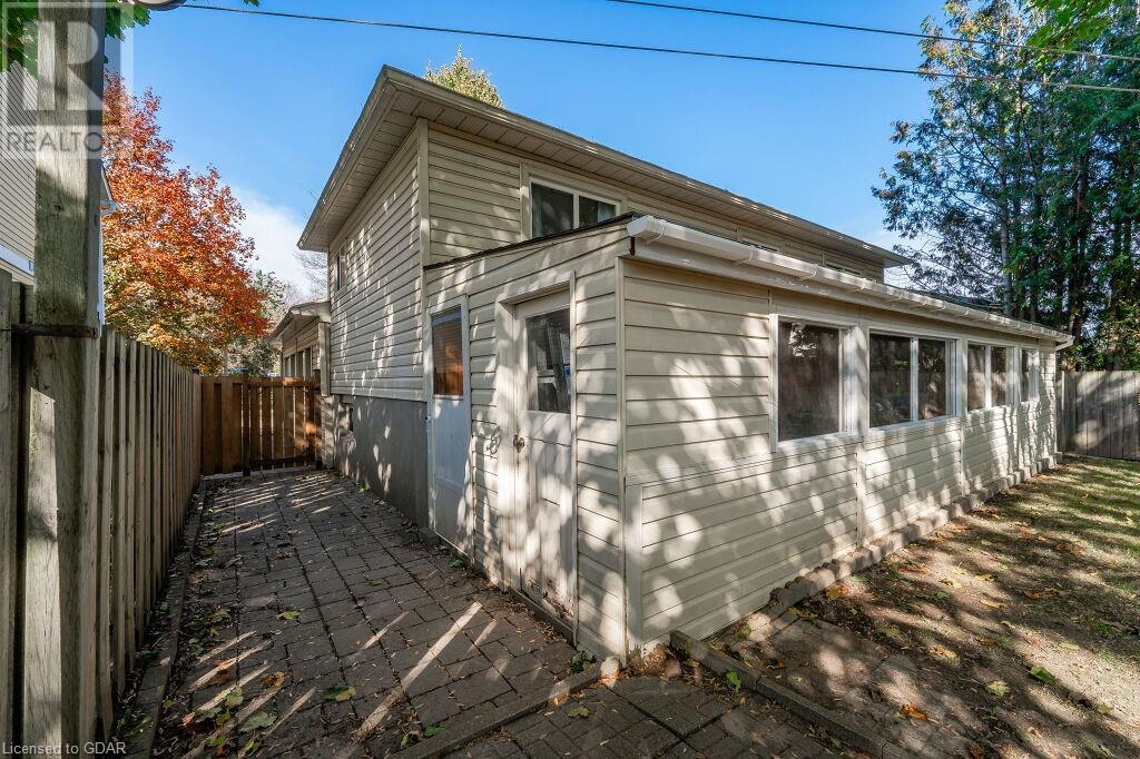 47 MAYFIELD Avenue